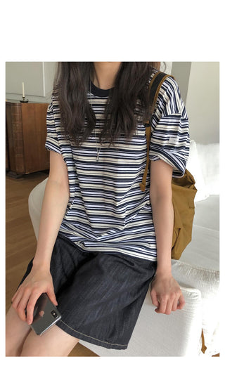 Round stripe T-shirt