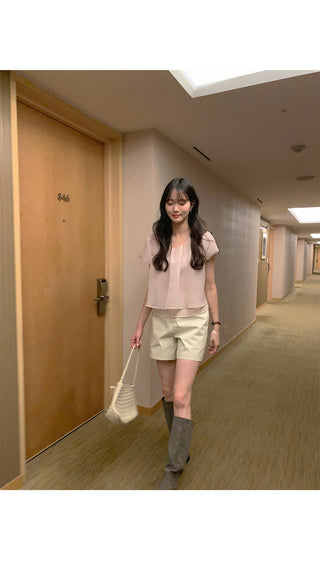 [2 colors] Soft short-sleeved blouse
