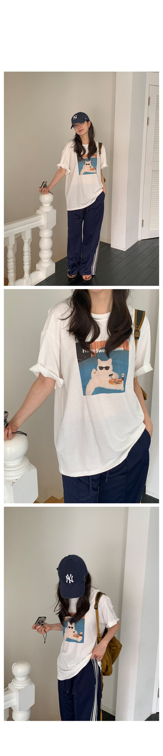 Kitchen Cat Oversized Short-Sleeved T-Shirt