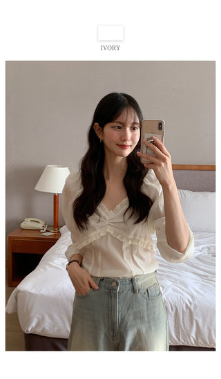 (4 colors) Frilled and pleated blouse
