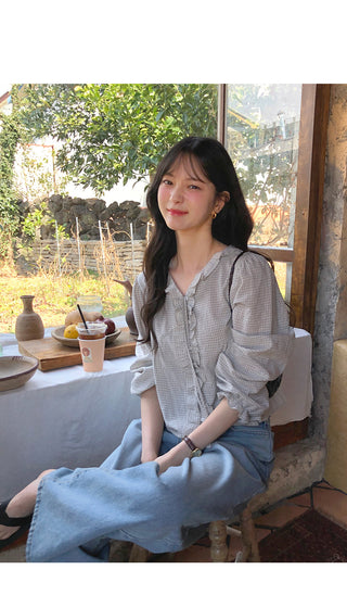 Checkered frill blouse