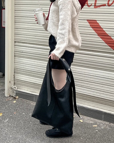 Leather snap shoulder bag
