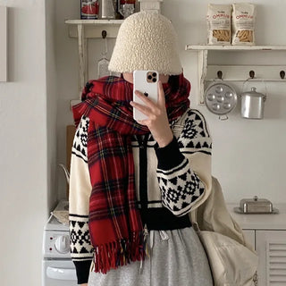 Loose-fit Nordic color short knit cardigan
