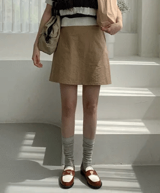 Elastic waist cotton mini skirt