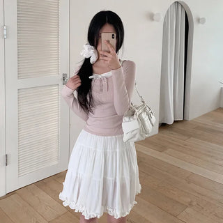 Ribbon lace layered style T-shirt