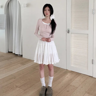 Ribbon lace layered style T-shirt