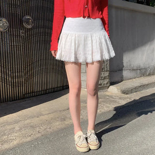 (Includes inner shorts) Low-rise lace tiered mini skirt