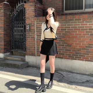 (Set) V-neck cropped sleeveless top & cardigan set