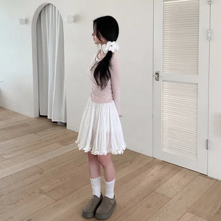 Ribbon lace layered style T-shirt