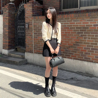 (Set) V-neck cropped sleeveless top & cardigan set