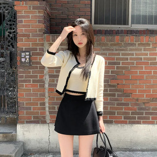 (Set) V-neck cropped sleeveless top & cardigan set