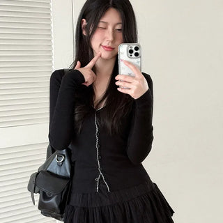 Slim-fit two-tone ribbed V-neck cardigan