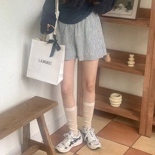 Banding stripe shorts