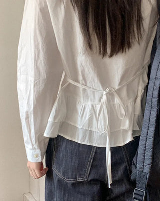 Ribbon collar blouse