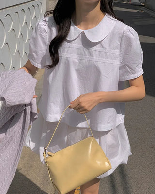 Round collar blouse