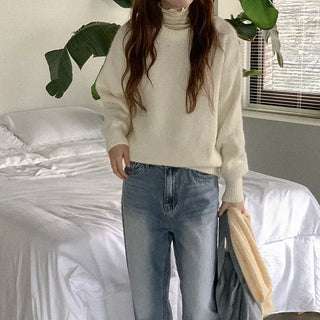 Basic Round Knit