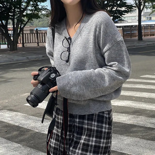Lambswool Loose Fit Basic Gray V-Neck Knit