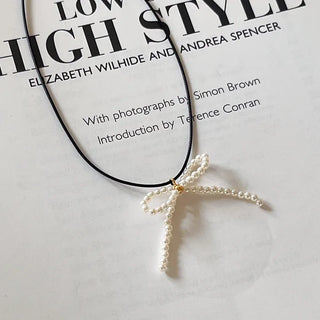 Pearl ribbon necklace