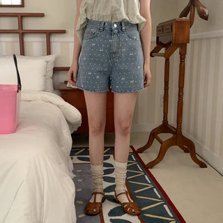 Mini ribbon pattern denim shorts