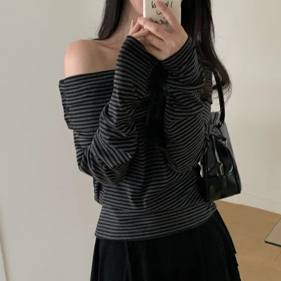 Striped Border Off-Shoulder Button T-Shirt