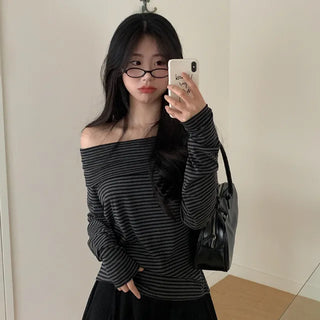 Striped Border Off-Shoulder Button T-Shirt