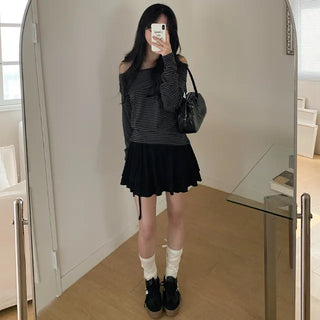 Striped Border Off-Shoulder Button T-Shirt