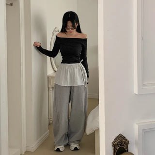 Off-shoulder striped slim T-shirt