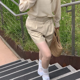 Cotton pleated shorts