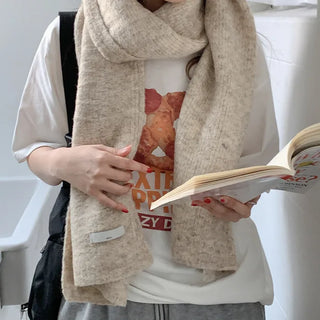 Wool knit scarf