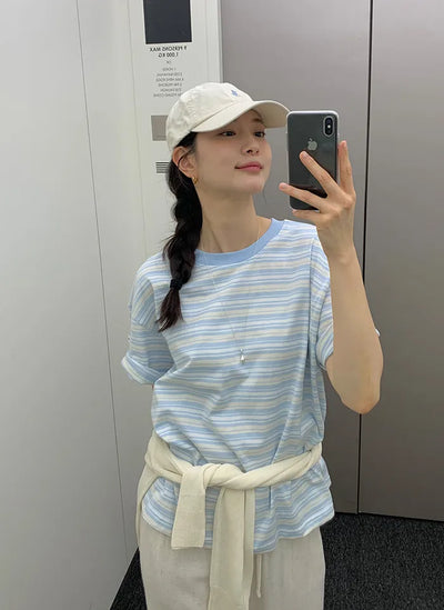 Round stripe T-shirt