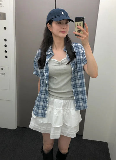 Short-sleeved checkered shirt