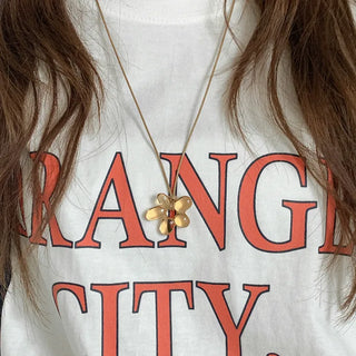 Flower necklace
