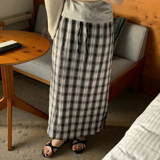 Checked long skirt