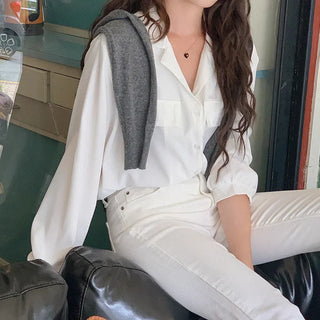 Open-collar pocket blouse