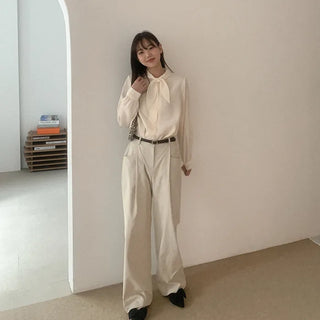 Pleated wide-leg pants