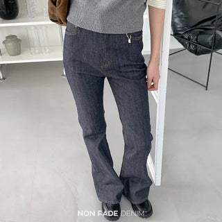Bootcut low-rise denim pants