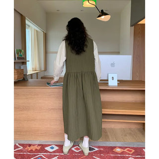 Cute long sleeveless dress