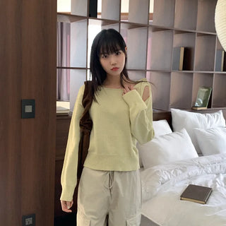 Shoulder slit ribbon knit