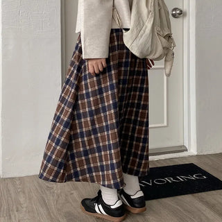 High-waisted elastic long flared check skirt