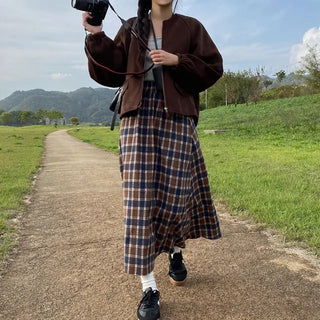 High-waisted elastic long flared check skirt