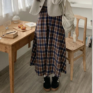 High-waisted elastic long flared check skirt