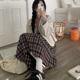 High-waisted elastic long flared check skirt