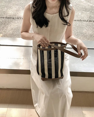 Striped net shoulder bag