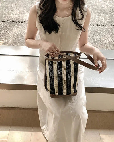 Striped net shoulder bag
