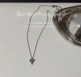 Heart pendant necklace