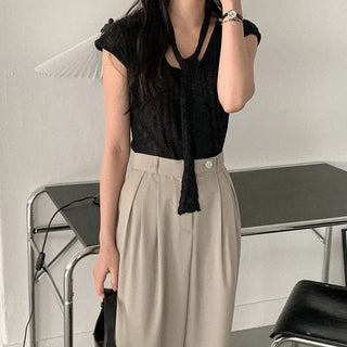 Tie-set knit sleeveless top