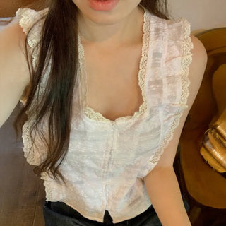 Lace frill layered sleeveless blouse