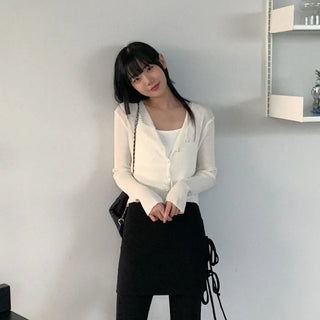 V-neck ribbed cropped cardigan