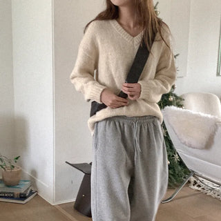 Wool Natural V-Neck Knit