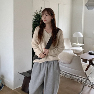 Wool Natural V-Neck Knit